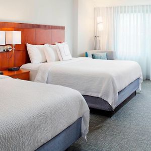 Queen Room Two Queen Beds